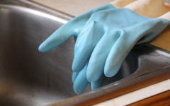 cleaning-up-gloves