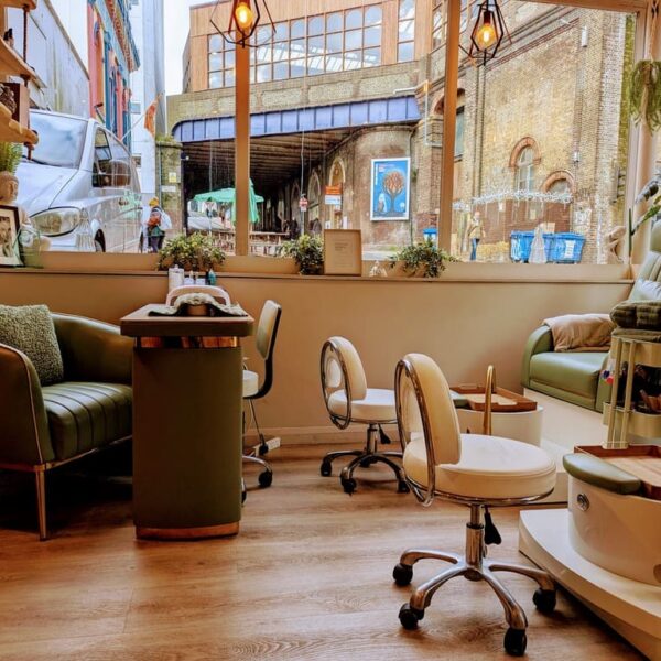 Phoenix Treatments & Beauty